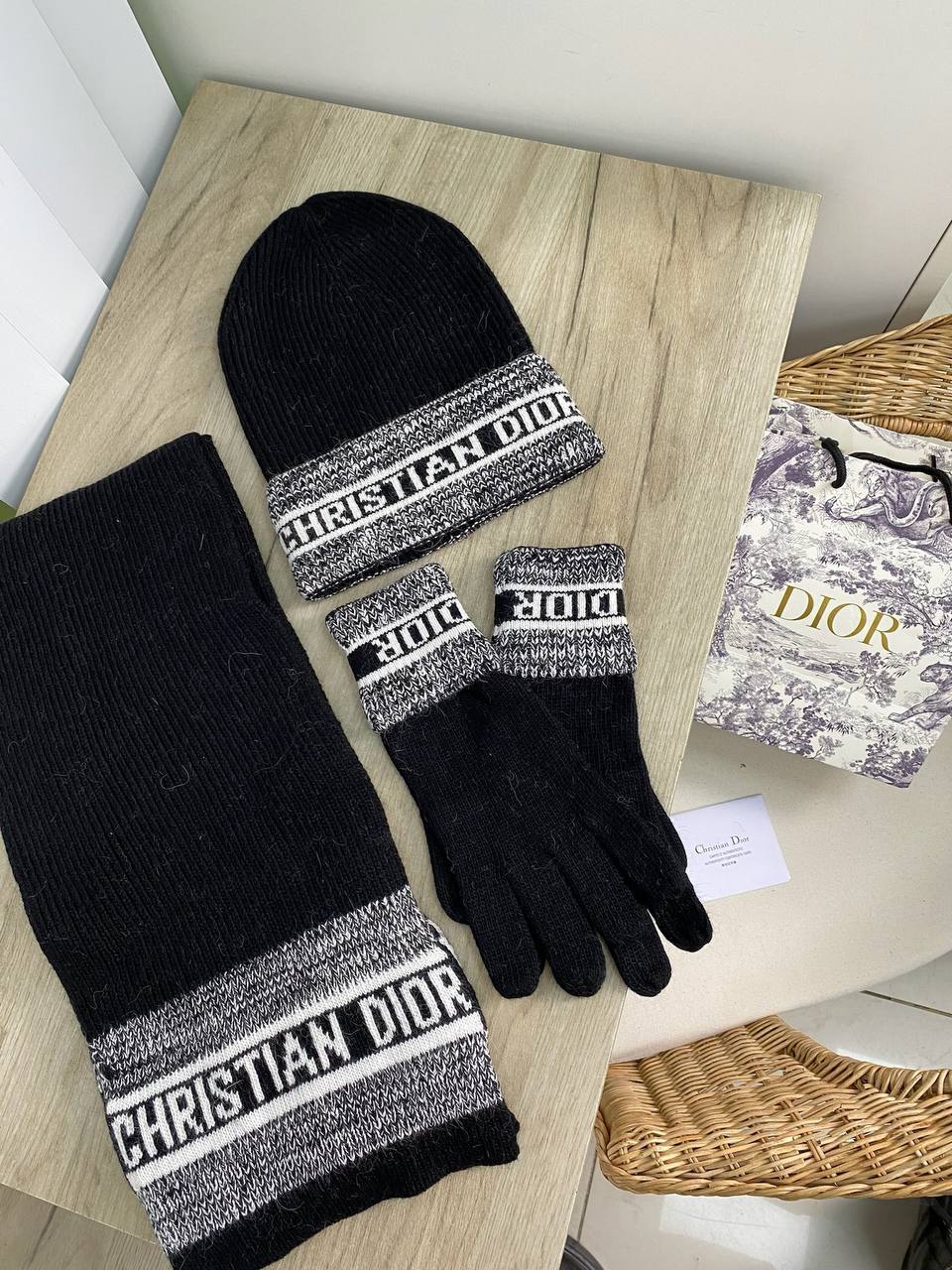 Комплект коллекционный Christian Dior BP-23797 Комплект коллекционный Christian Dior BP-23797