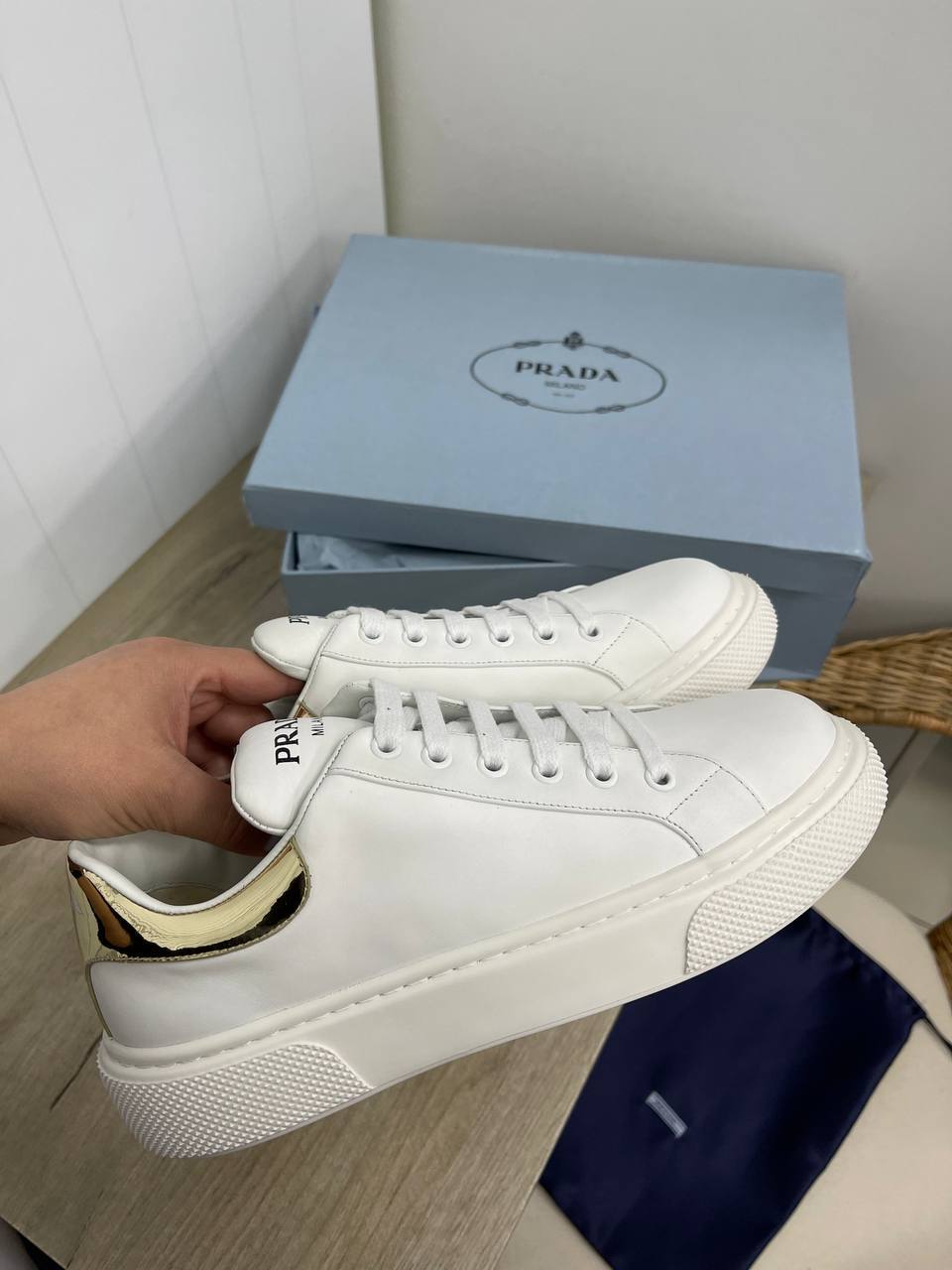 Prada женские премиум кеды BP-32138 Prada женские премиум кеды BP-32138