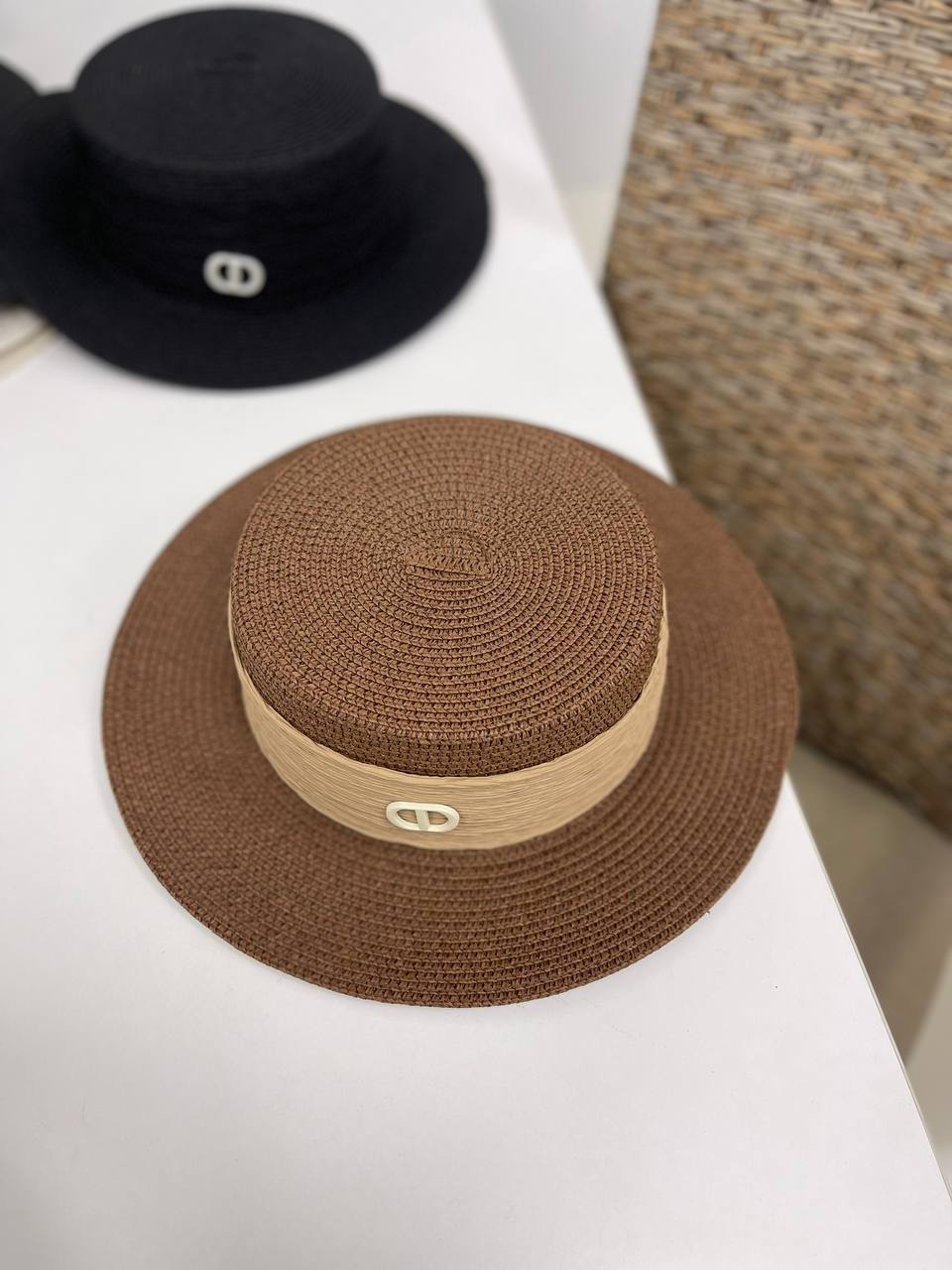 Шляпа эксклюзивная Christian Dior BP-30872 Шляпа эксклюзивная Christian Dior BP-30872