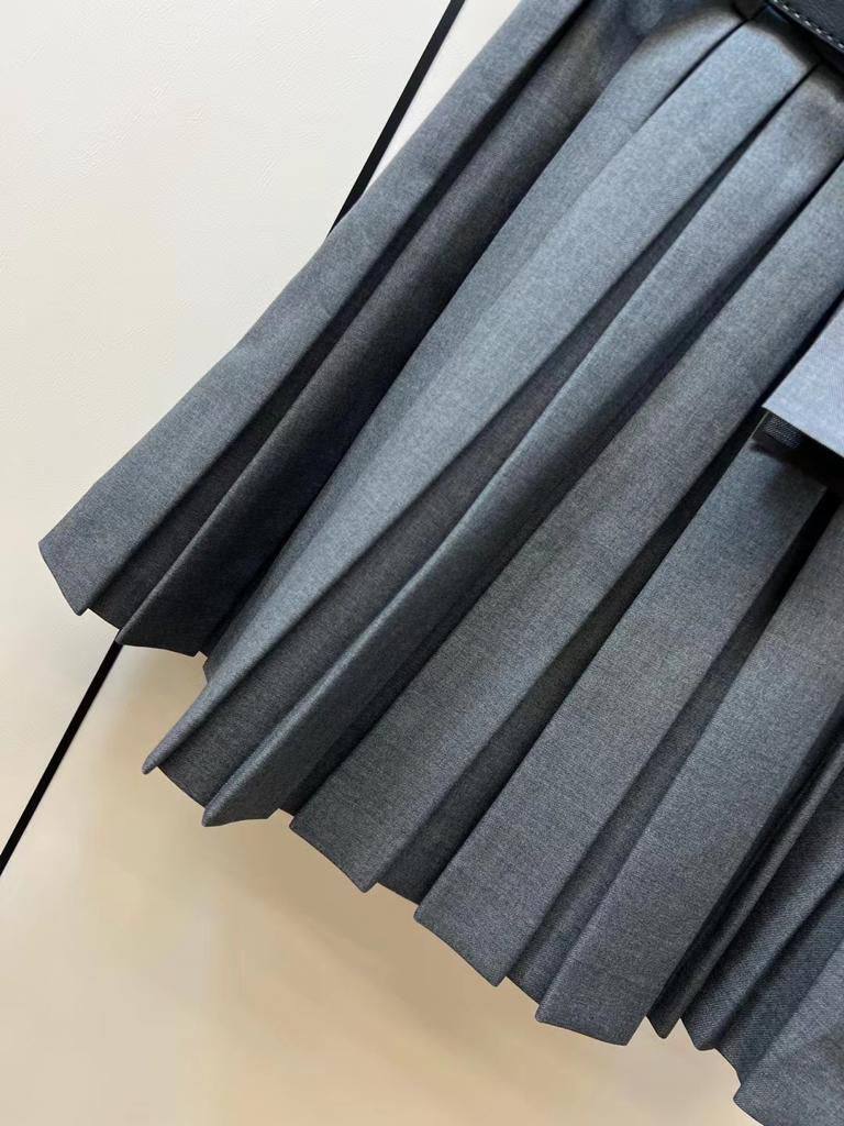 Коллекционная юбка Yves Saint Laurent BP-19272 Коллекционная юбка Yves Saint Laurent BP-19272