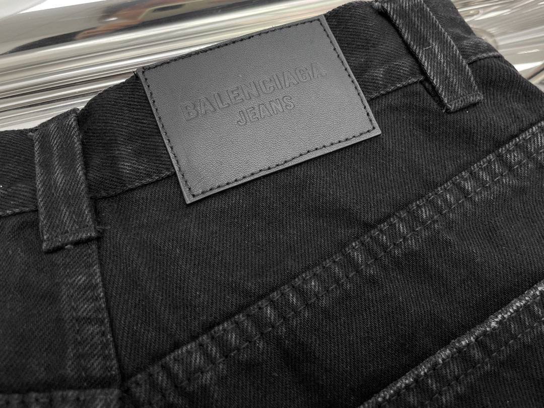 Трендовые джинсы Balenciaga BP-24410 Трендовые джинсы Balenciaga BP-24410