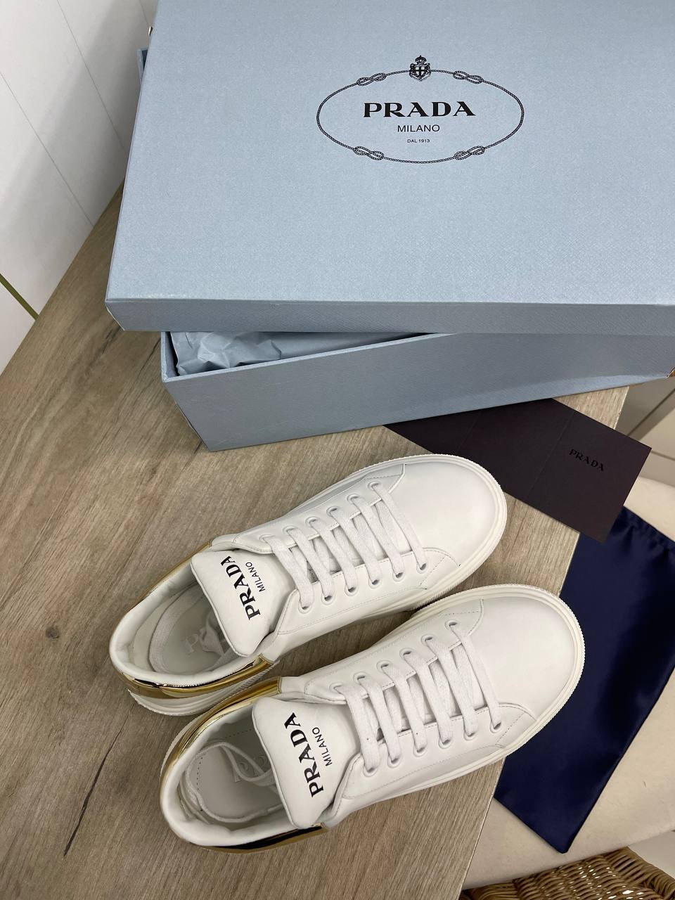 Prada женские премиум кеды BP-32138 Prada женские премиум кеды BP-32138