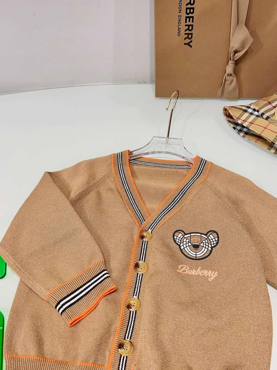 Burberry BP-45861 стильный кардиган Burberry BP-45861 стильный кардиган