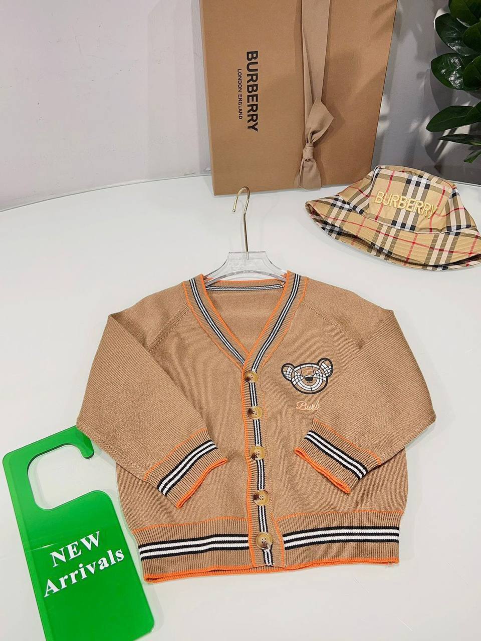 Burberry BP-45861 стильный кардиган Burberry BP-45861 стильный кардиган