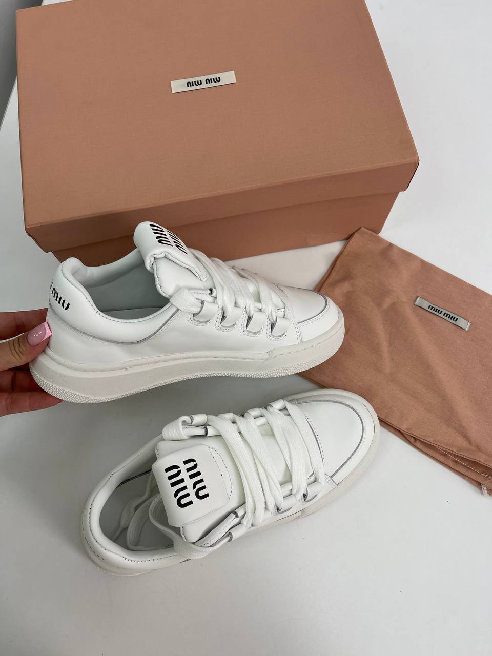 Miu Miu повседневные женские кеды BP-35889 Miu Miu повседневные женские кеды BP-35889