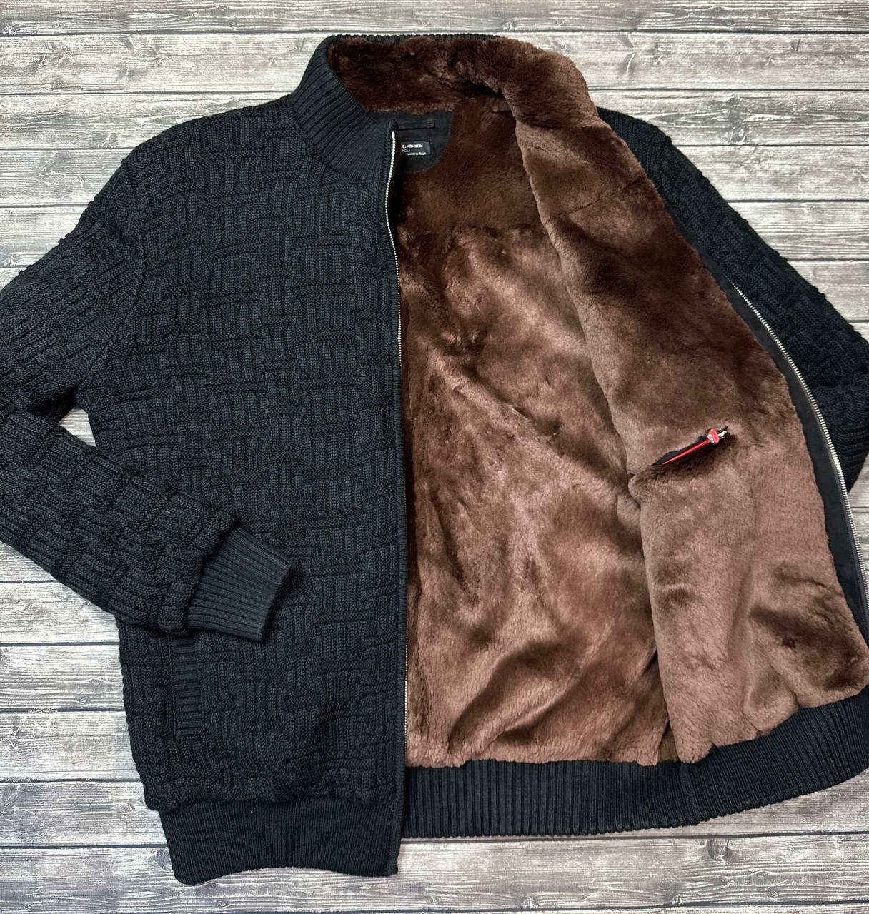 Kiton кардиган BP-27031 вязаный на меху Kiton кардиган BP-27031 вязаный на меху