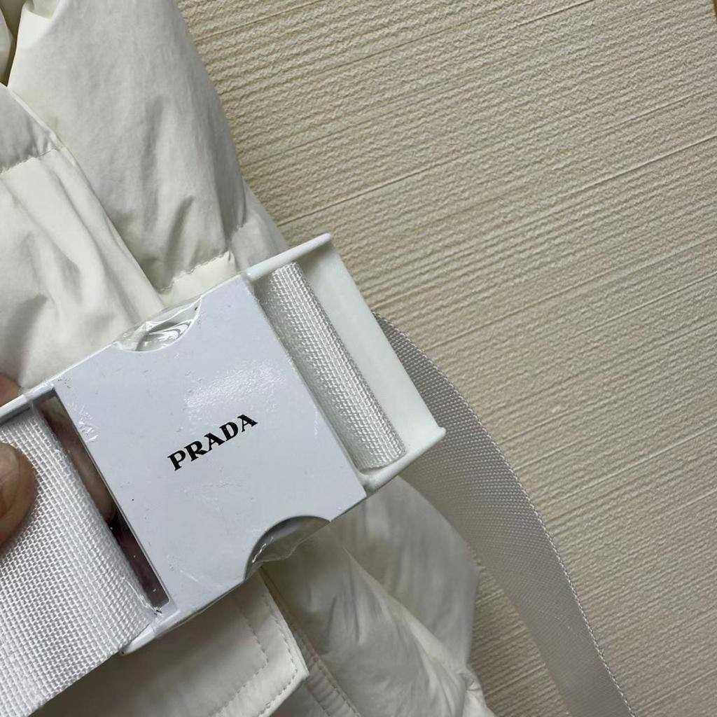 Элитный пуховик Prada BP-40260 Элитный пуховик Prada BP-40260