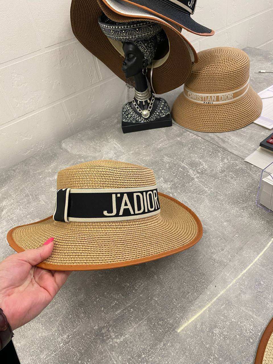 Дизайнерская шляпа Christian Dior BP-50490 Дизайнерская шляпа Christian Dior BP-50490