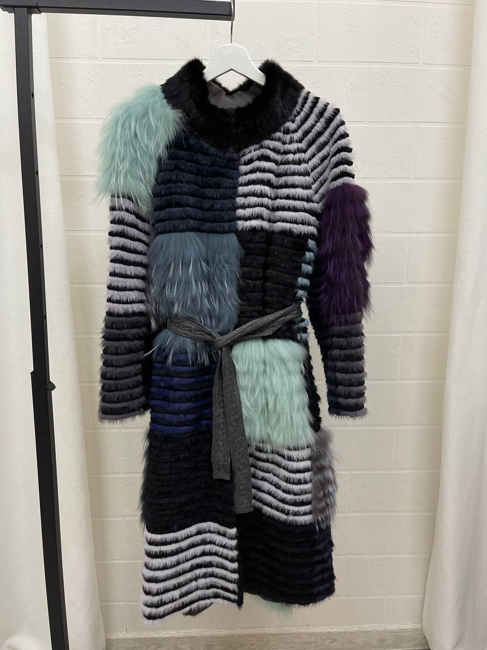 Меховое пальто на кашемире BC BP-41506 Меховое пальто на кашемире BC BP-41506