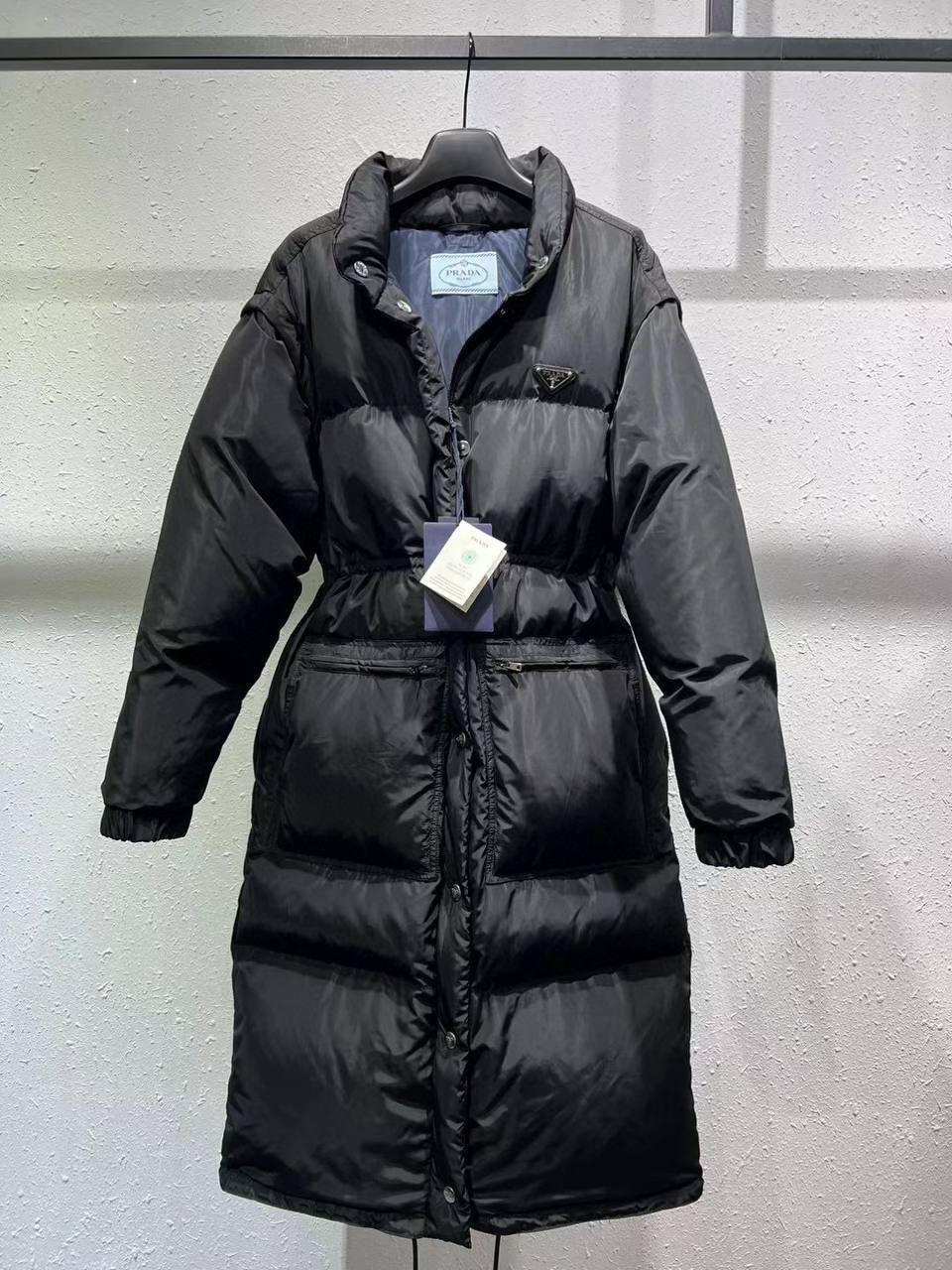 Пуховик Prada BP-42183 премиум Пуховик Prada BP-42183 премиум