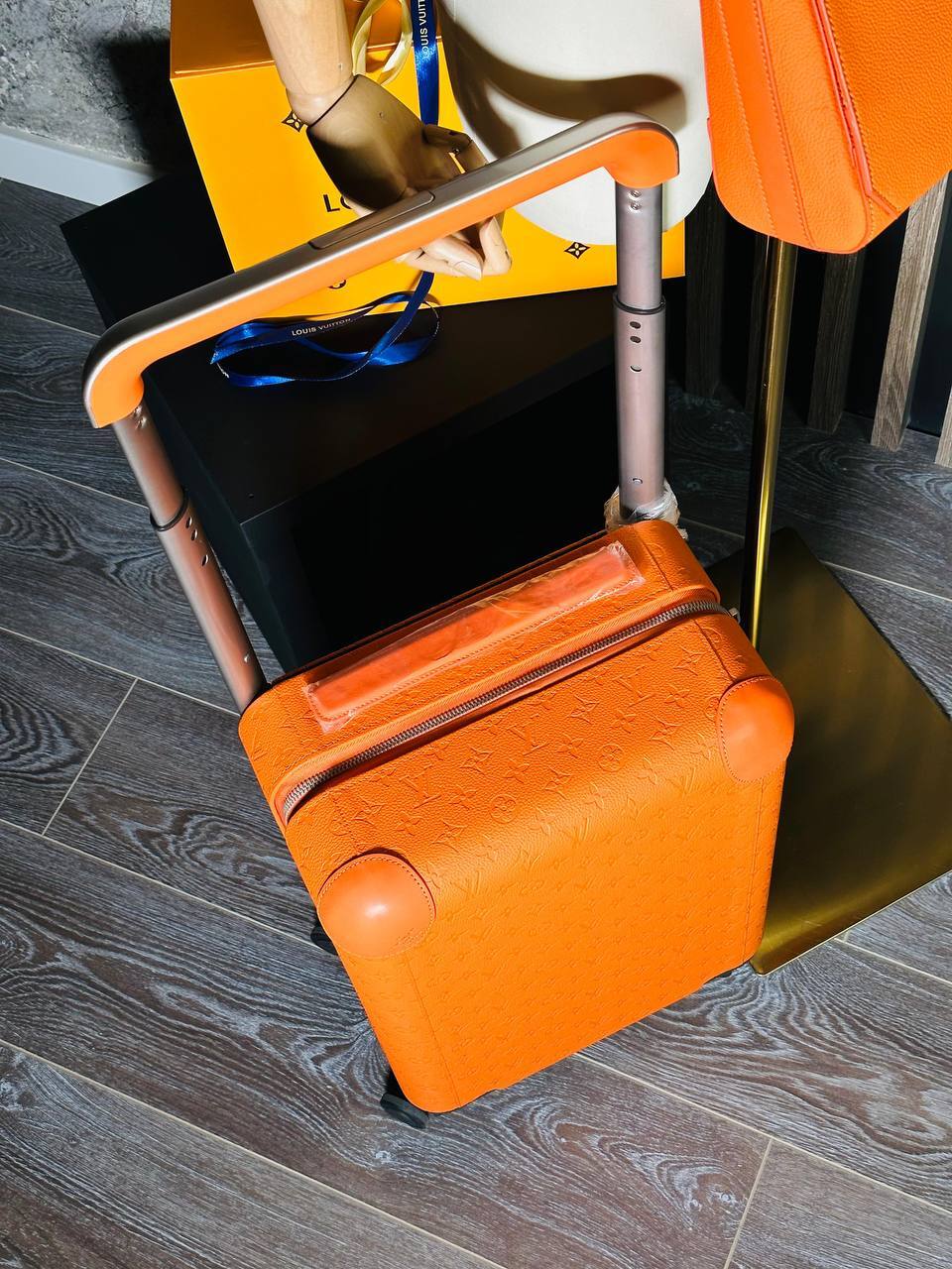 Чемодан компактный Louis Vuitton 50+5/35/23 см BP-40462 Чемодан компактный Louis Vuitton 50+5/35/23 см BP-40462