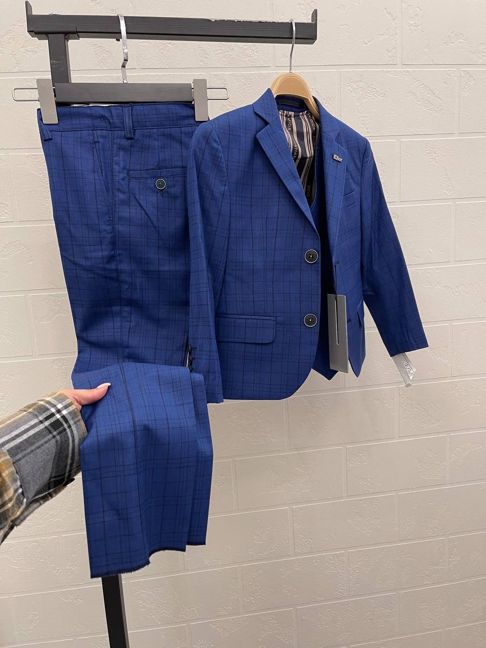 Костюм 3-ка стильный Christian Dior BP-51332 Костюм 3-ка стильный Christian Dior BP-51332