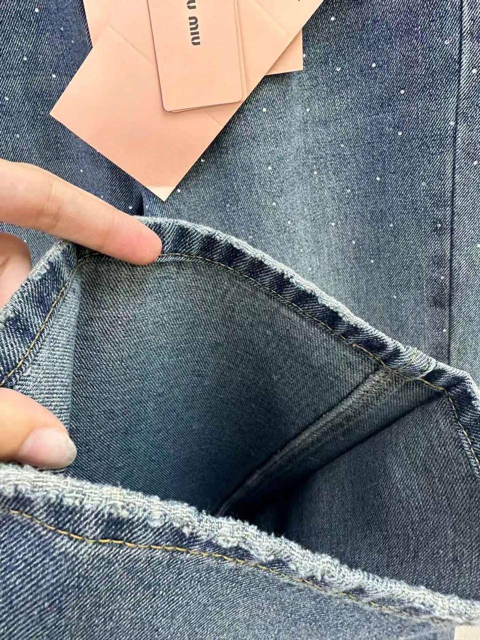 Джинсы повседневные Miu Miu BP-46918 Джинсы повседневные Miu Miu BP-46918