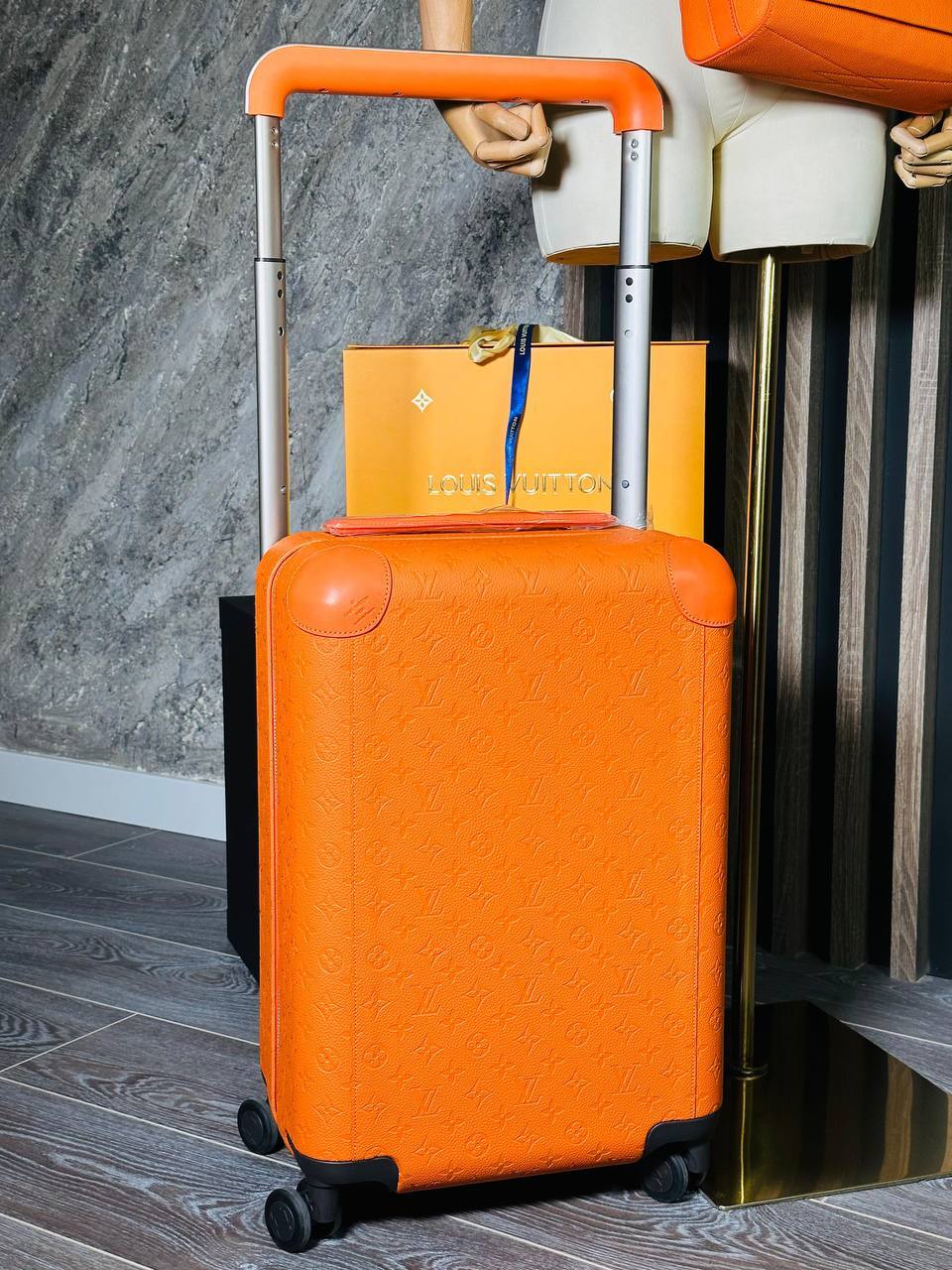 Чемодан компактный Louis Vuitton 50+5/35/23 см BP-40462 Чемодан компактный Louis Vuitton 50+5/35/23 см BP-40462