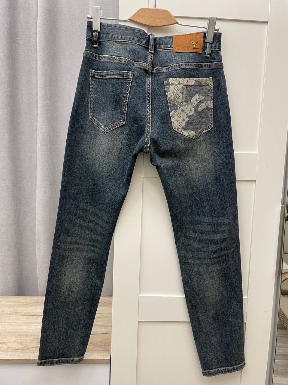 Джинсы трендовые Louis Vuitton BP-45949 Джинсы трендовые Louis Vuitton BP-45949