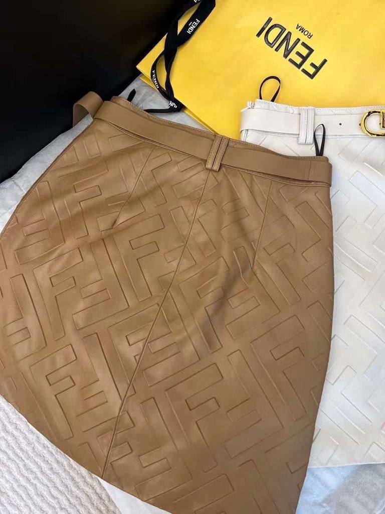 Кожаная юбка люкс Fendi BP-40145 Кожаная юбка люкс Fendi BP-40145