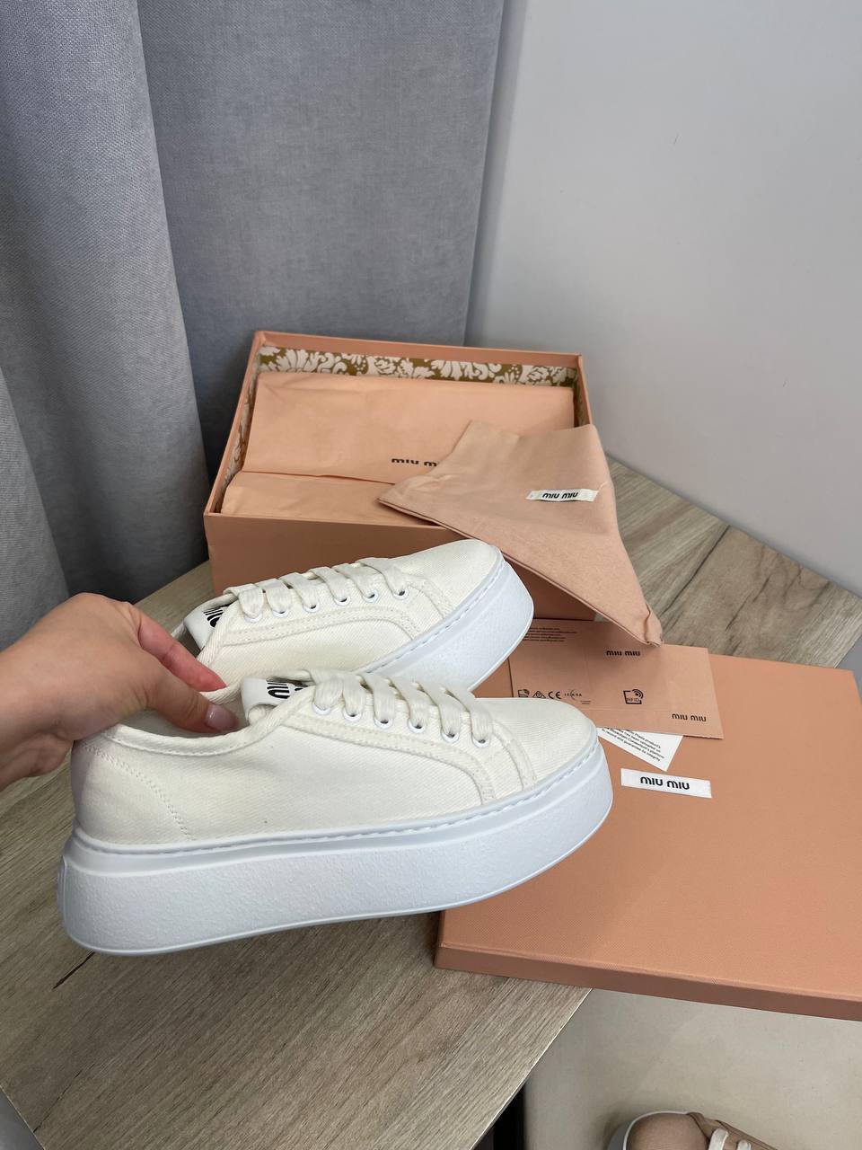 Повседневные женские кеды Miu Miu BP-49938 Повседневные женские кеды Miu Miu BP-49938