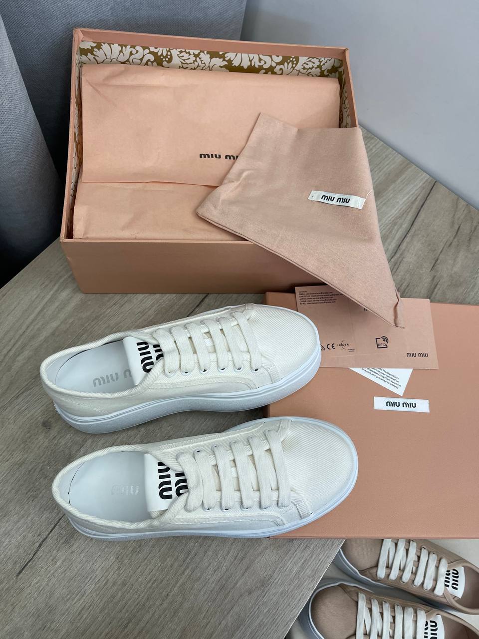 Повседневные женские кеды Miu Miu BP-49938 Повседневные женские кеды Miu Miu BP-49938