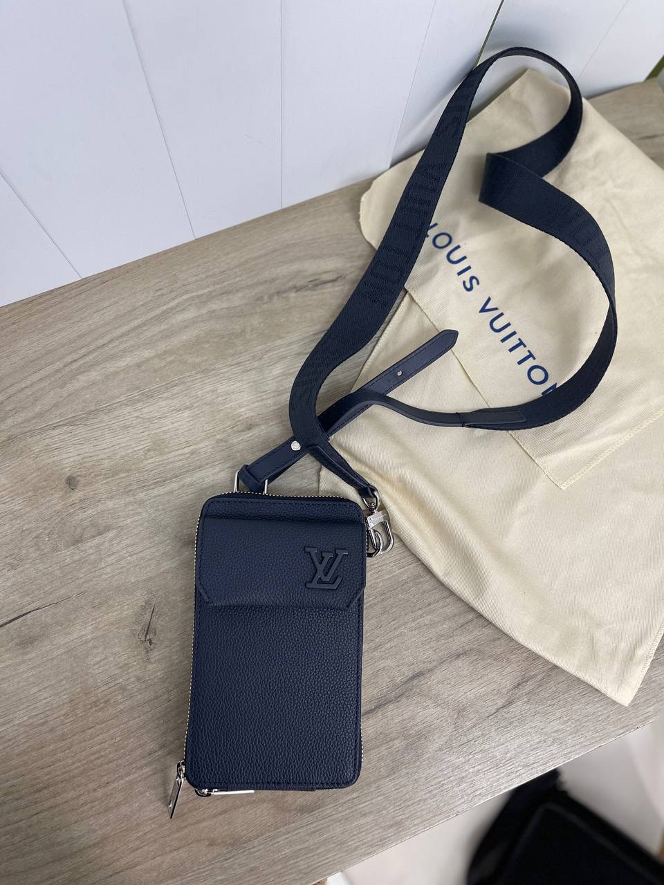 Сумка мужская люкс Louis Vuitton BP-27023 Сумка мужская люкс Louis Vuitton BP-27023