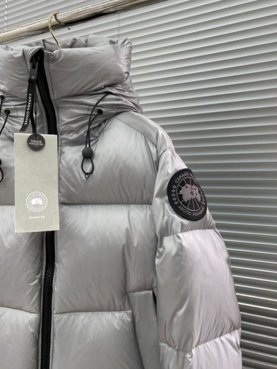 Пуховик платиновый Crofton Canada Goose BP-489639 Пуховик платиновый Crofton Canada Goose BP-489639