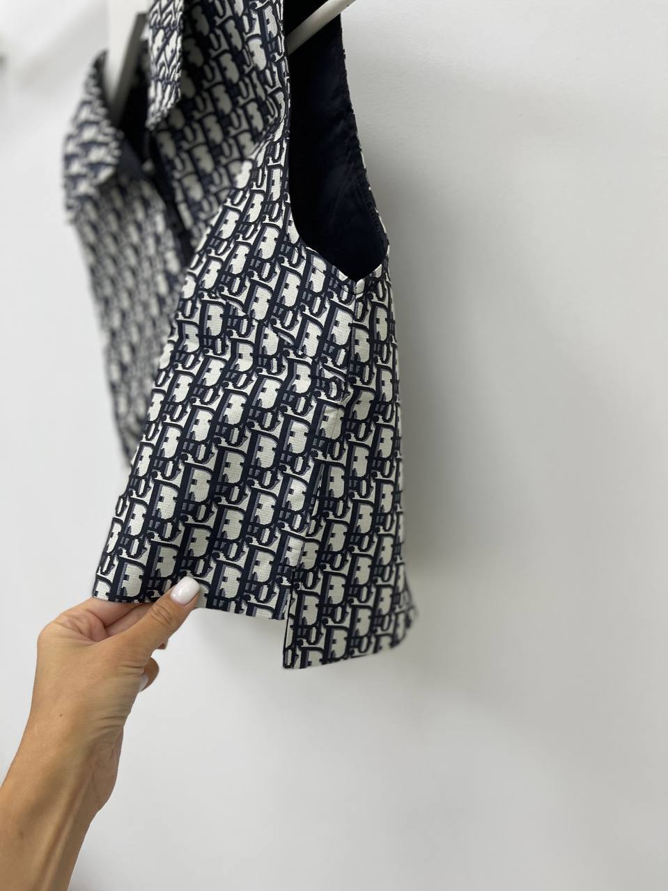 Жилет дизайнерский Christian Dior BP-16369 Жилет дизайнерский Christian Dior BP-16369