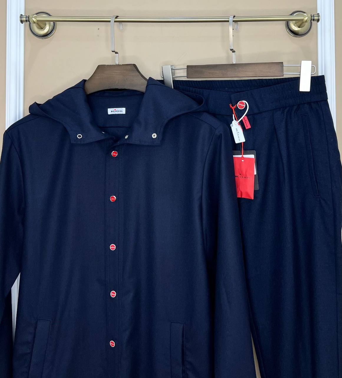 Костюм мужской Kiton BP-43978 премиум Костюм мужской Kiton BP-43978 премиум