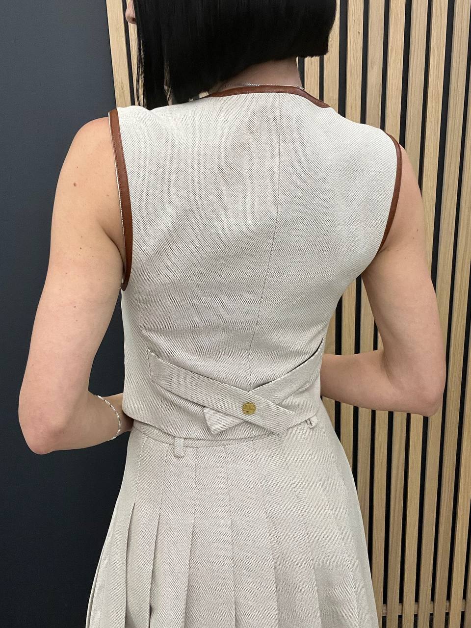 Жилет трендовый Miu Miu BP-50917 Жилет трендовый Miu Miu BP-50917