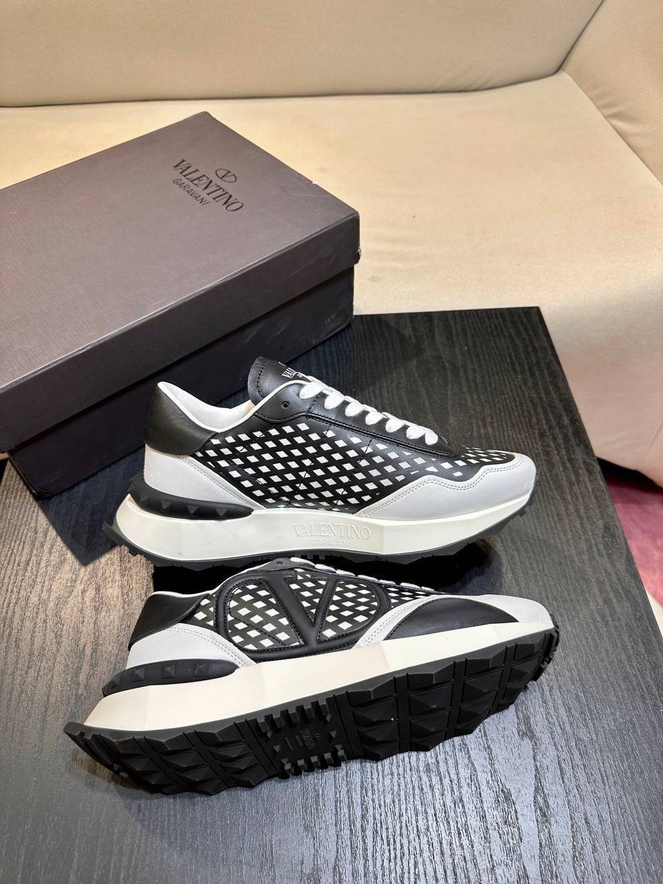 Кроссовки эксклюзивные Valentino BP-38350 Кроссовки эксклюзивные Valentino BP-38350