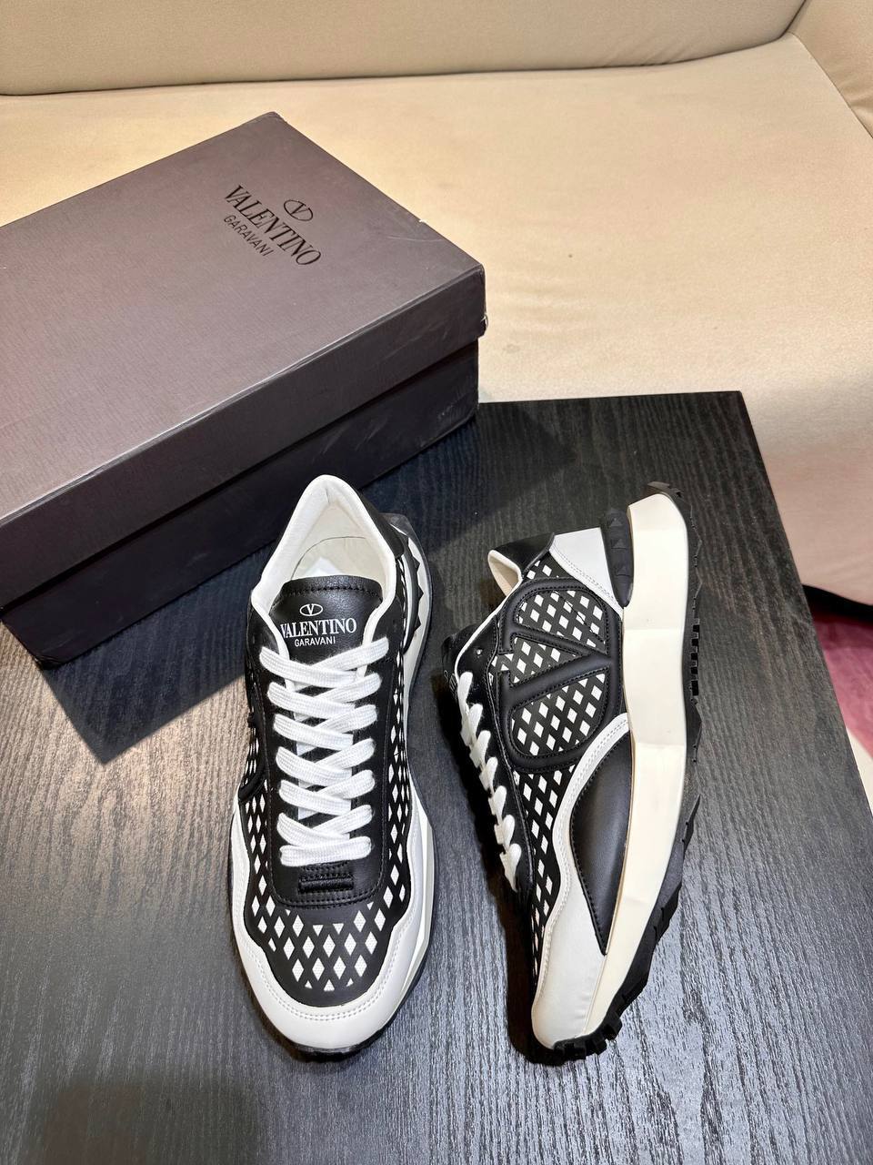 Кроссовки эксклюзивные Valentino BP-38350 Кроссовки эксклюзивные Valentino BP-38350