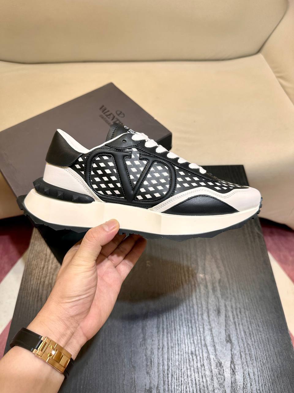 Кроссовки эксклюзивные Valentino BP-38350 Кроссовки эксклюзивные Valentino BP-38350