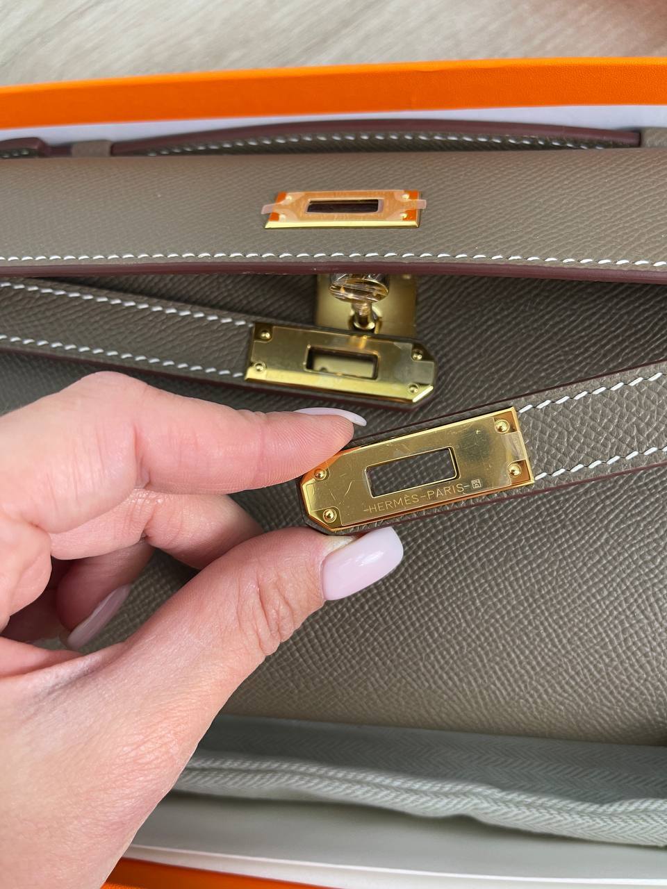 Клатч элитный KELLY CUT, Epsom женский Hermes BP-18885 Клатч элитный KELLY CUT, Epsom женский Hermes BP-18885