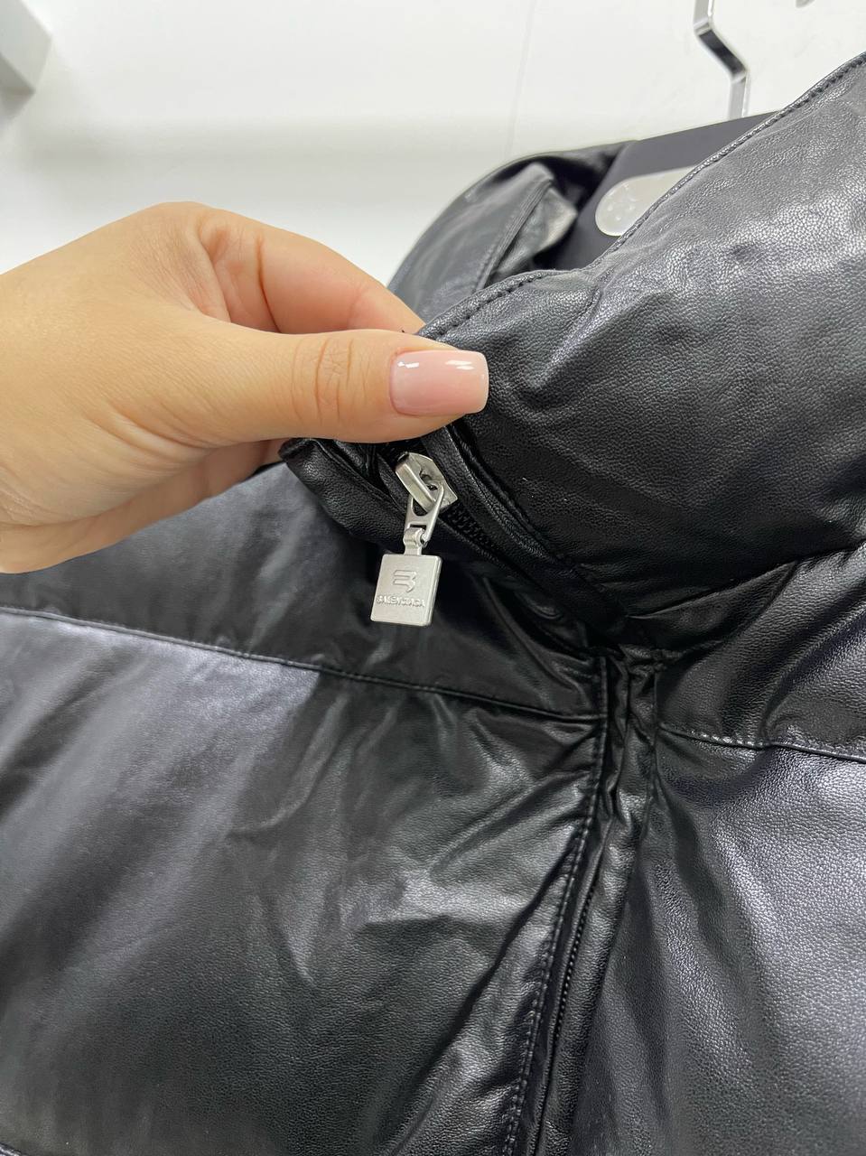 Жилет эксклюзивный Balenciaga BP-24914 Жилет эксклюзивный Balenciaga BP-24914