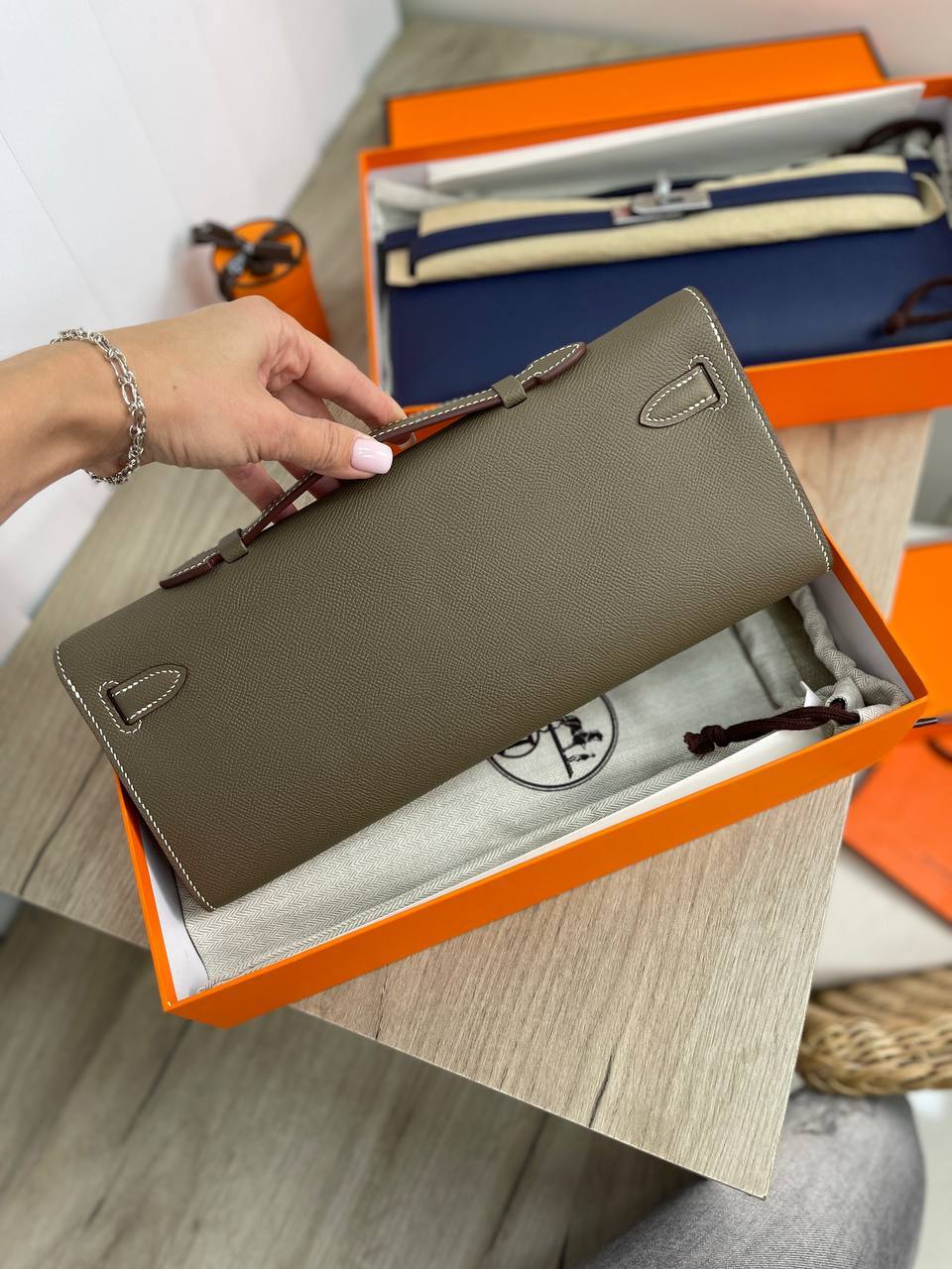 Клатч элитный KELLY CUT, Epsom женский Hermes BP-18885 Клатч элитный KELLY CUT, Epsom женский Hermes BP-18885