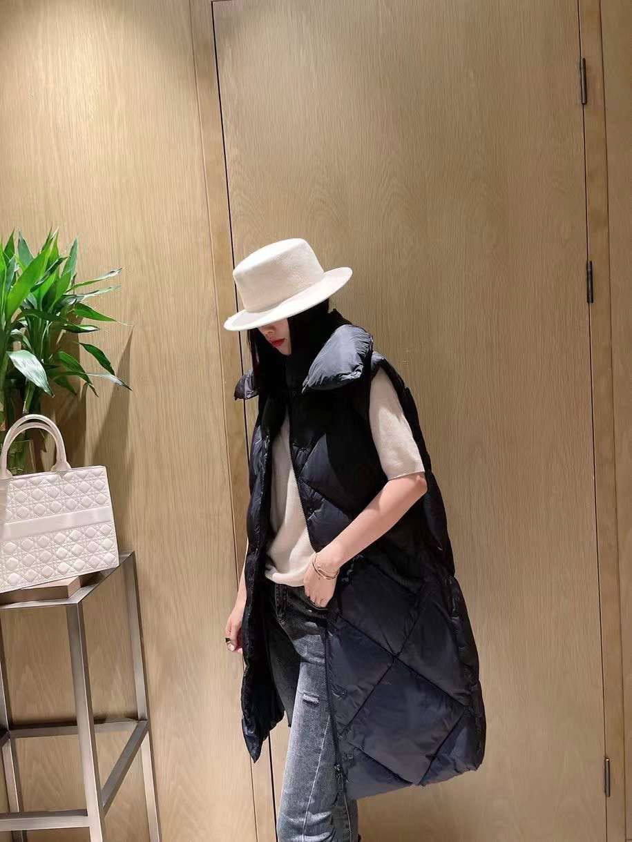 Жилет коллекционный Burberry BP-22407 Жилет коллекционный Burberry BP-22407