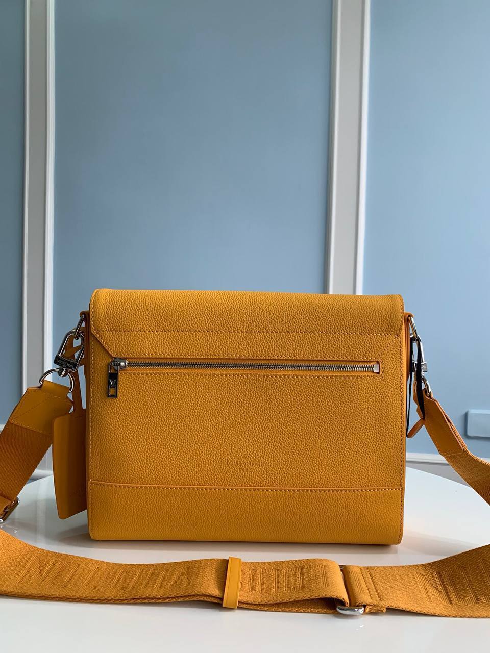 Мессенджер стильный Louis Vuitton BP-31963 Мессенджер стильный Louis Vuitton BP-31963