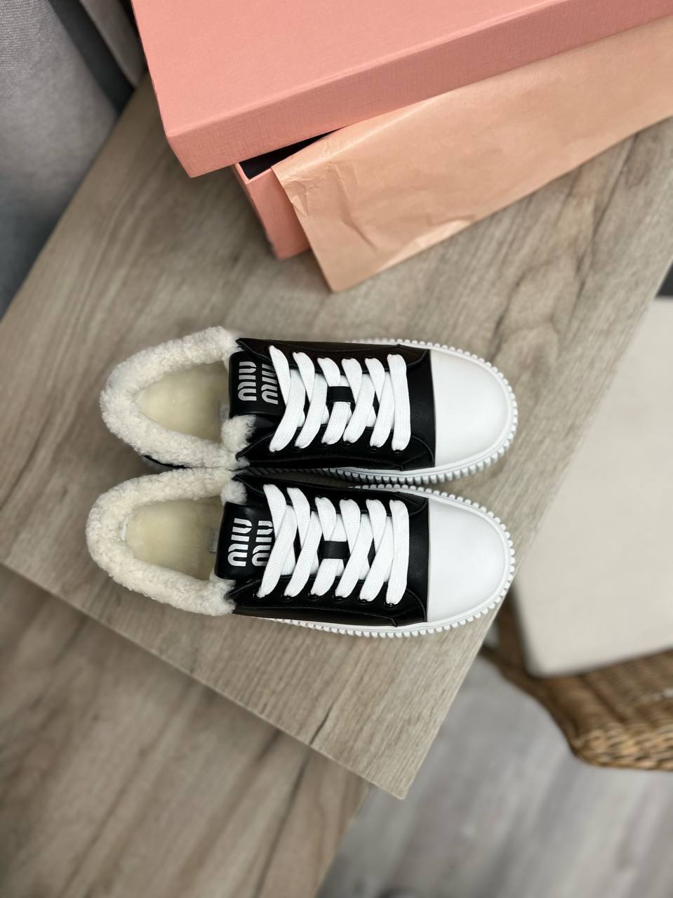 Женские кеды Miu Miu BP-42873 трендовые Женские кеды Miu Miu BP-42873 трендовые