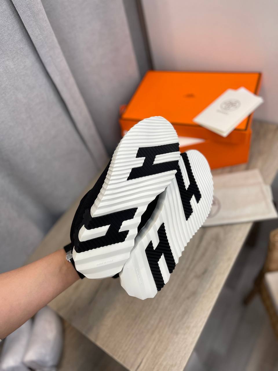 Повседневные кроссовки Hermes BP-39820 Повседневные кроссовки Hermes BP-39820