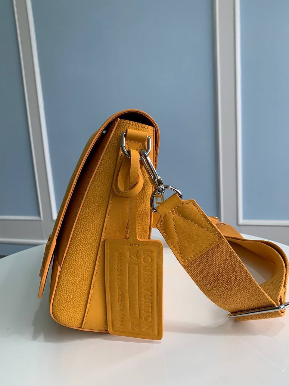 Мессенджер стильный Louis Vuitton BP-31963 Мессенджер стильный Louis Vuitton BP-31963