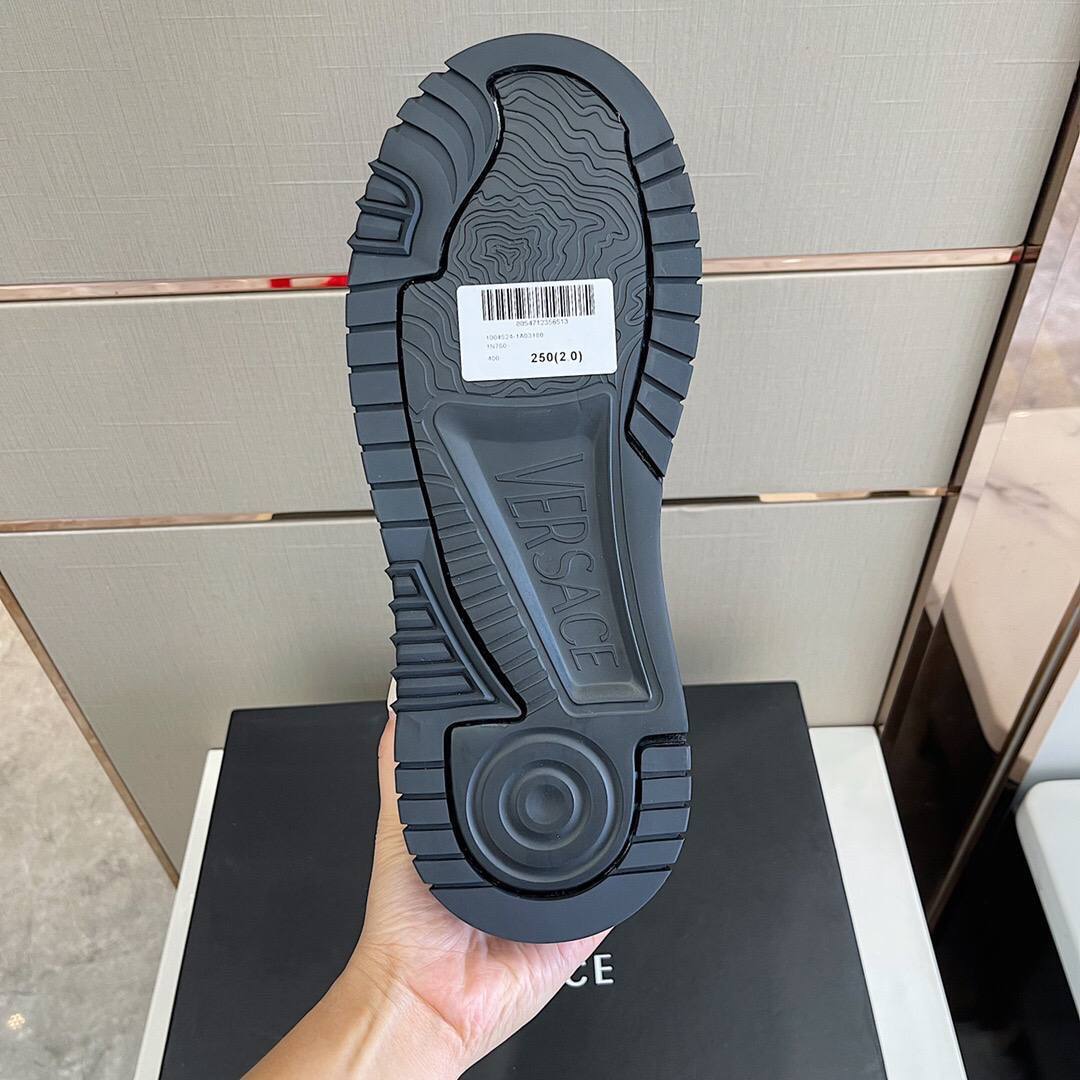 Мужские стильные кроссовки Versace BP-24121 Мужские стильные кроссовки Versace BP-24121