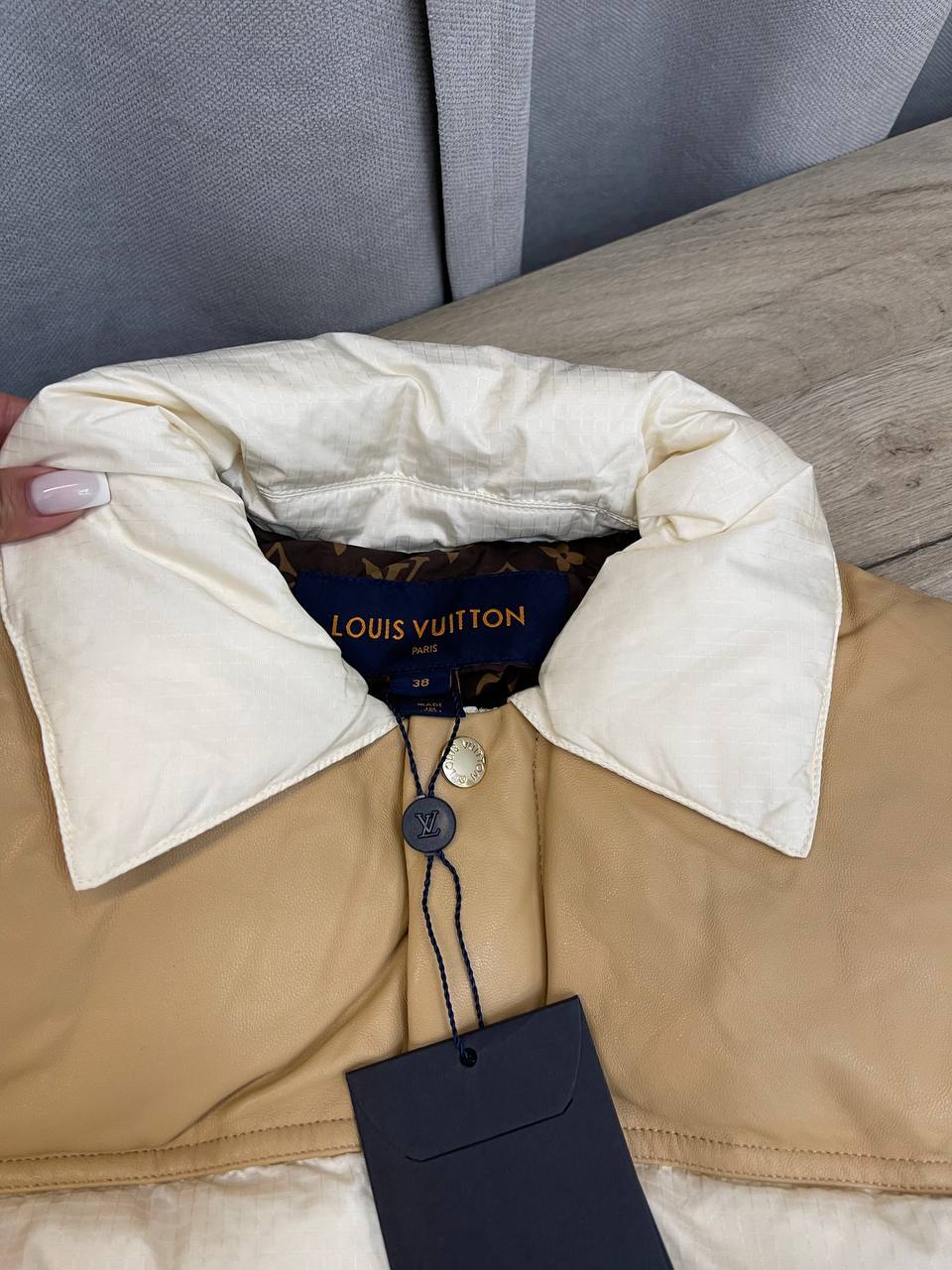 Жилет Louis Vuitton элитный BP-38882 Жилет Louis Vuitton элитный BP-38882