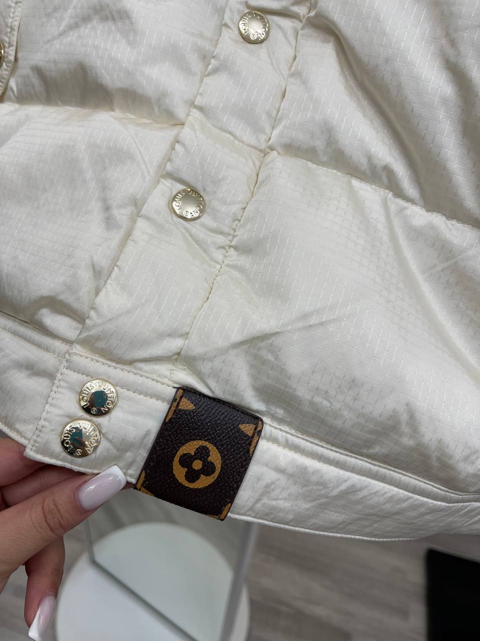 Жилет Louis Vuitton элитный BP-38882 Жилет Louis Vuitton элитный BP-38882