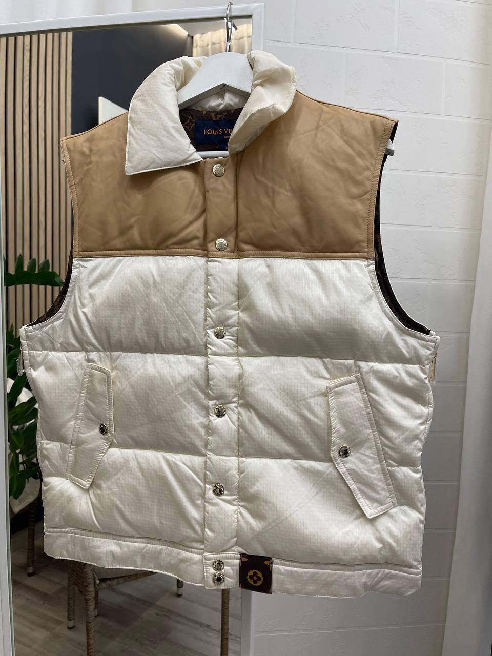 Жилет Louis Vuitton элитный BP-38882 Жилет Louis Vuitton элитный BP-38882