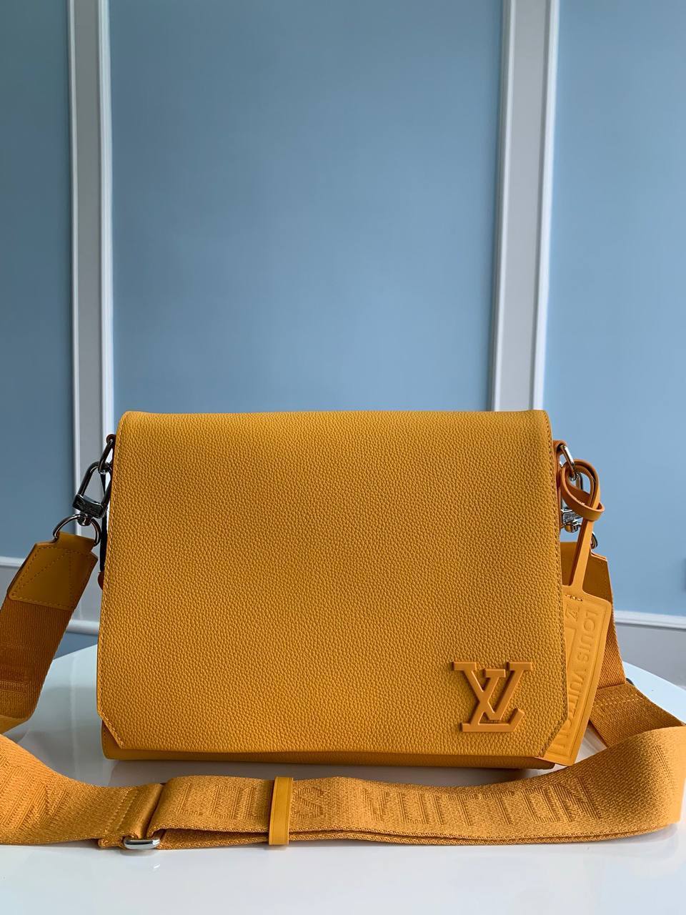 Мессенджер стильный Louis Vuitton BP-31963 Мессенджер стильный Louis Vuitton BP-31963