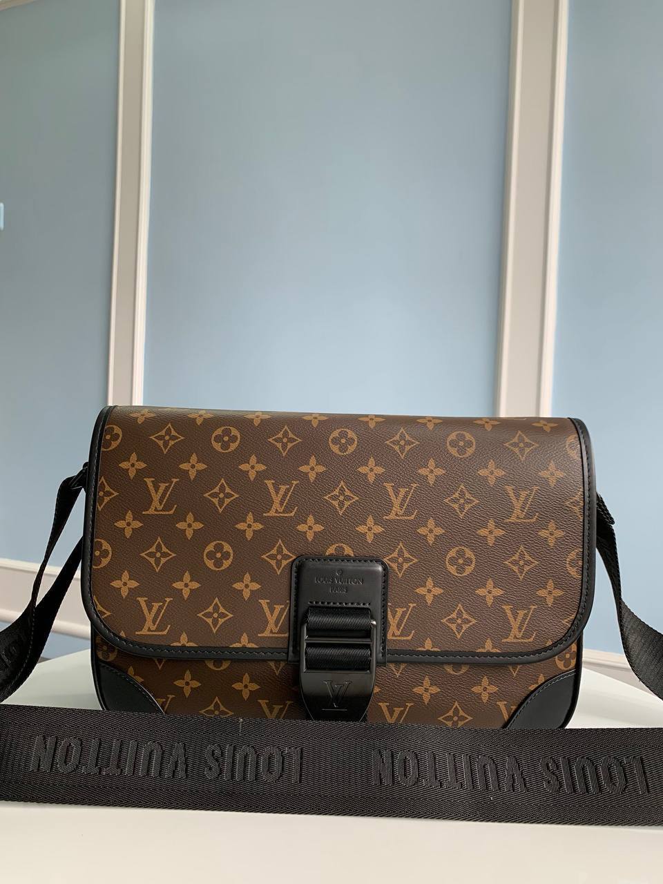 Мессенджер люкс Louis Vuitton BP-29308 Мессенджер люкс Louis Vuitton BP-29308