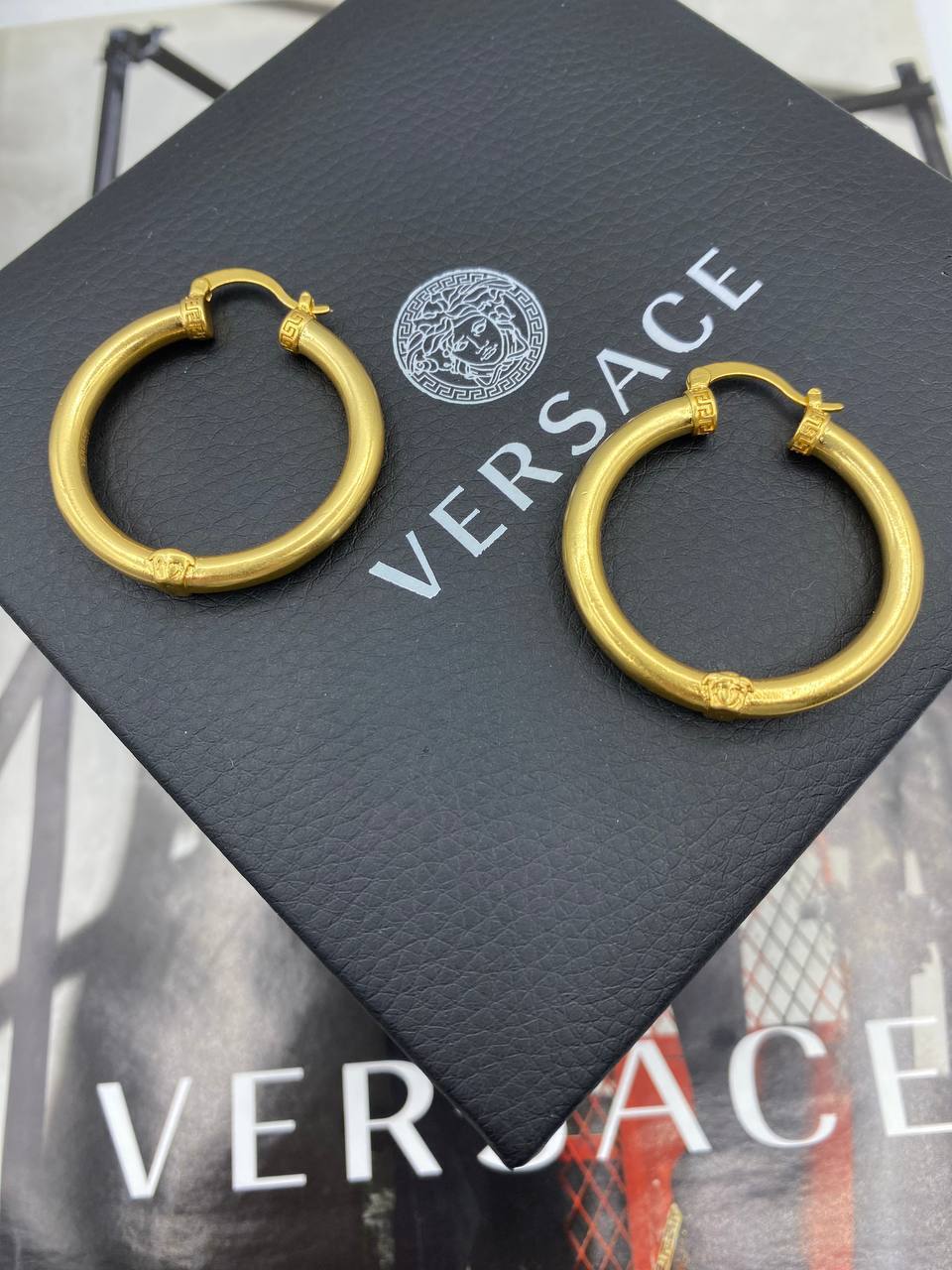 Трендовые серьги Versace BP-34702 Трендовые серьги Versace BP-34702