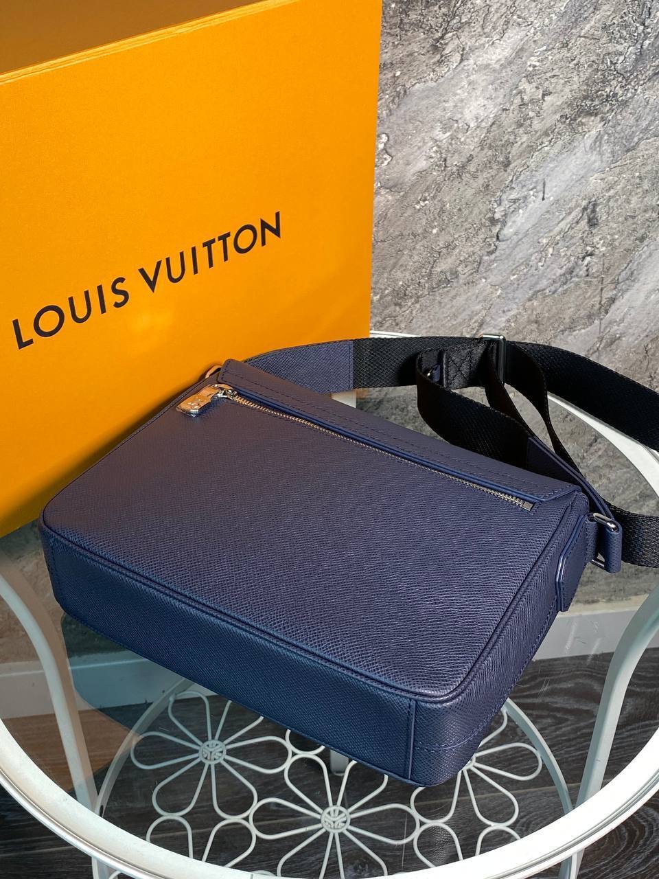 Элегантный мессенджер Louis Vuitton BP-53969 Элегантный мессенджер Louis Vuitton BP-53969