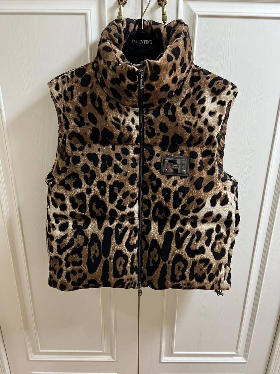 Жилет трендовый Dolce & Gabbana BP-42737 Жилет трендовый Dolce & Gabbana BP-42737