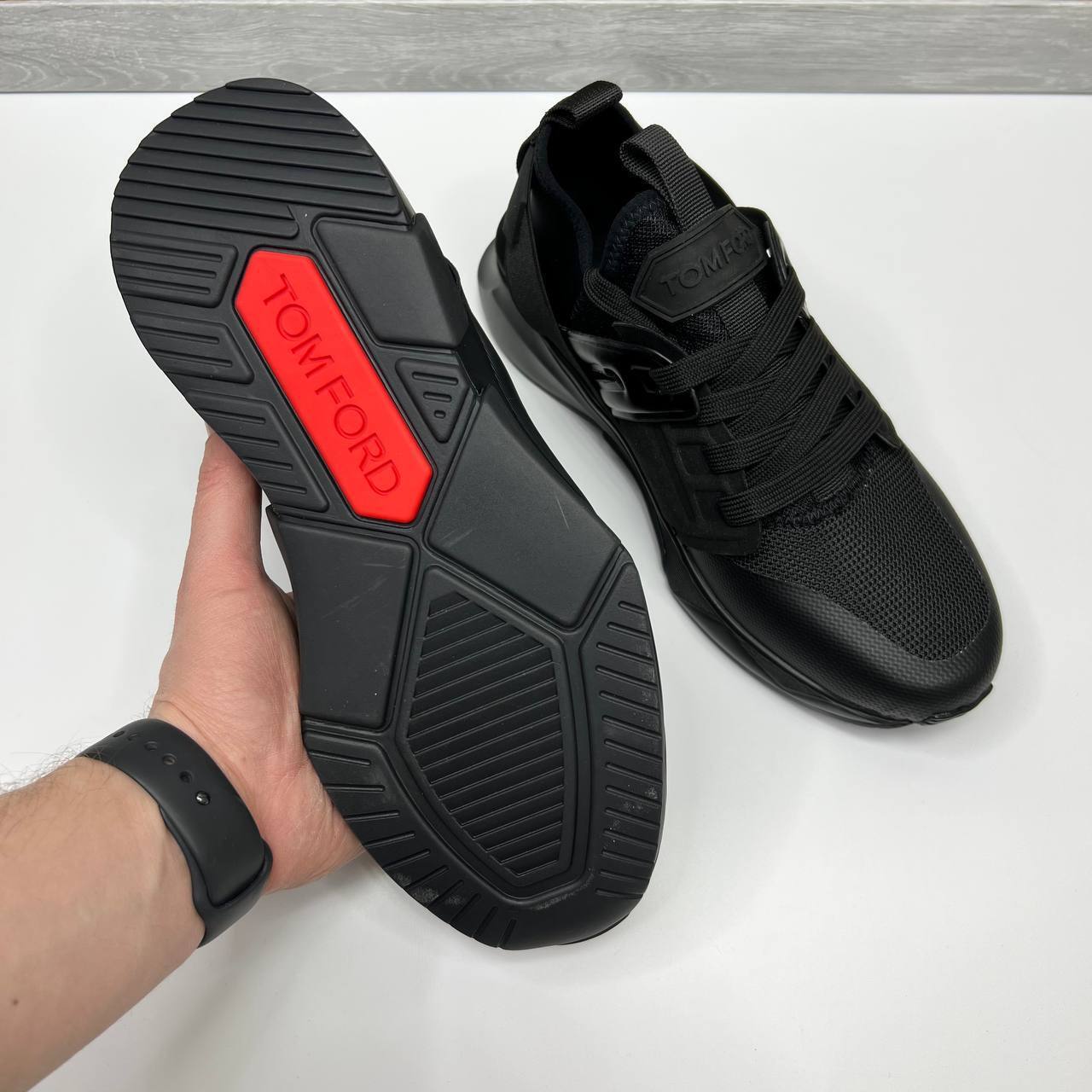 Tom Ford стильные кроссовки BP-31719 Tom Ford стильные кроссовки BP-31719