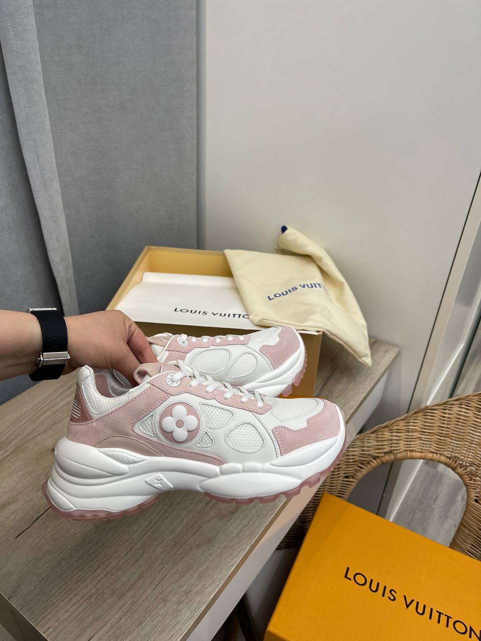 Дизайнерские кроссовки Louis Vuitton BP-48757 Дизайнерские кроссовки Louis Vuitton BP-48757