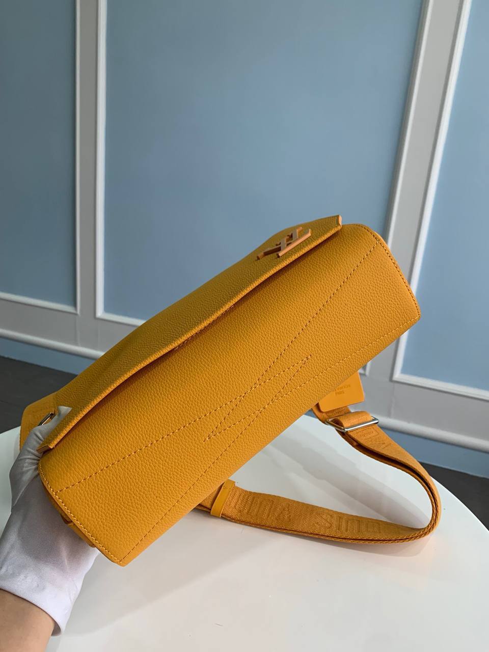 Мессенджер стильный Louis Vuitton BP-31963 Мессенджер стильный Louis Vuitton BP-31963